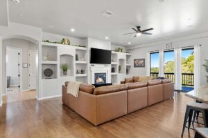 25-Living-Room-(1)