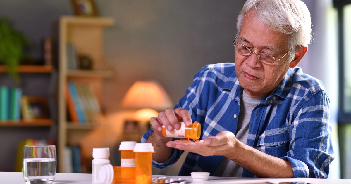 How Does Kratom Compare to Prescription Painkillers?
