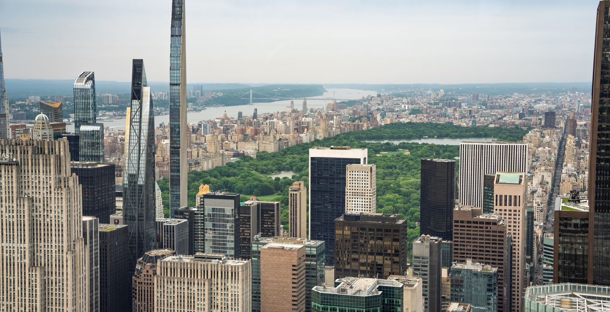 New York skyline with Central Park in middle